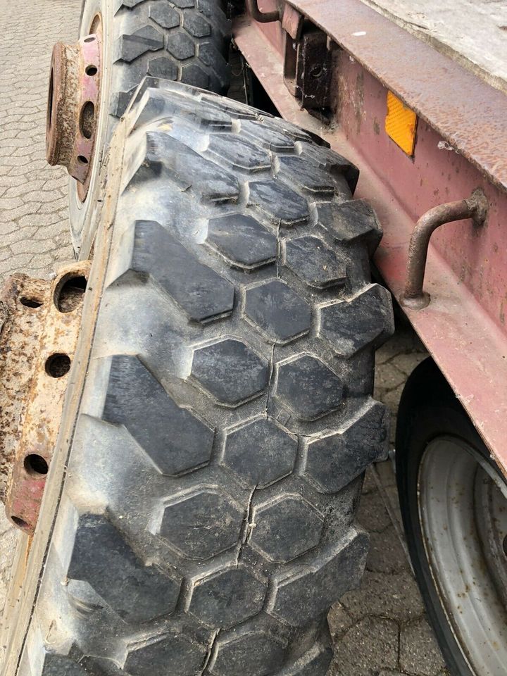 Räder Unimog W50 mit Spezialfelgen Conti MPT 80 14,5-20 in Salzgitter