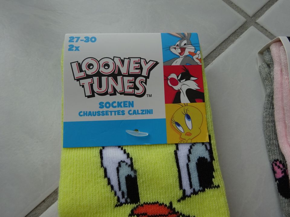 Mädchen Socken u. a. Minnie Mouse Looney Tunes Gr. 27-30 - NEU! in Ingolstadt