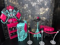 Monster High Licht aus Grusel an Party Möbel Thüringen - Zella-Mehlis Vorschau