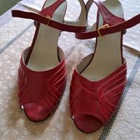 Vintage Leder Damenschuhe Gr. 39 in wunderschönem Rot Thüringen - Altenburg Vorschau
