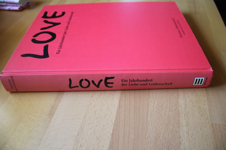 Gebundenes Buch großer Bildband LOVE Florence Montreynaud in Landshut