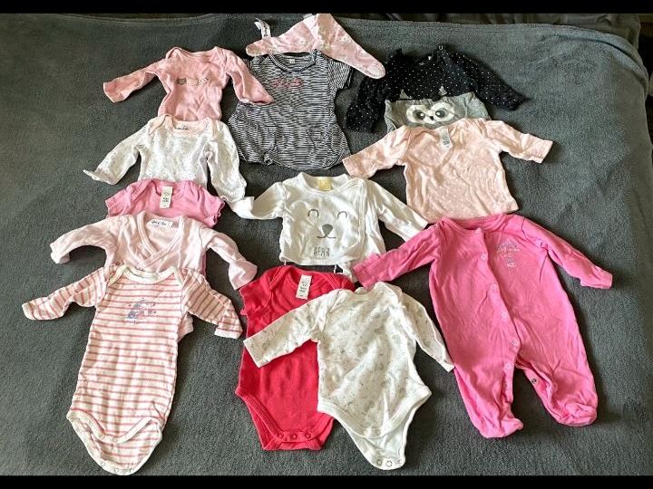 26-teiliges Bekleidungspaket für Baby Mädchen Größe 50/56 in Forchheim