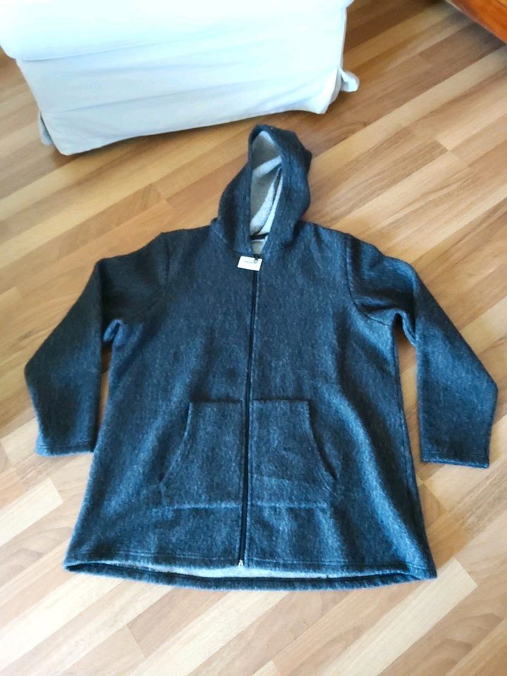 Jacke Fleece mit Kapuze, grau, Gr. 50, NEU mit Etikett in Ense