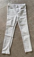 H&M Skinny Fit Stretch Jeans Gr. 146 hellgrau Saarland - Merzig Vorschau