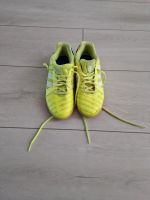 Hallenschuhe Adidas Sala Gr. 36 2/3 neongelb Nordrhein-Westfalen - Neuss Vorschau