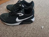 Nike Turnschuhe gr 38,5 Leipzig - Anger-Crottendorf Vorschau