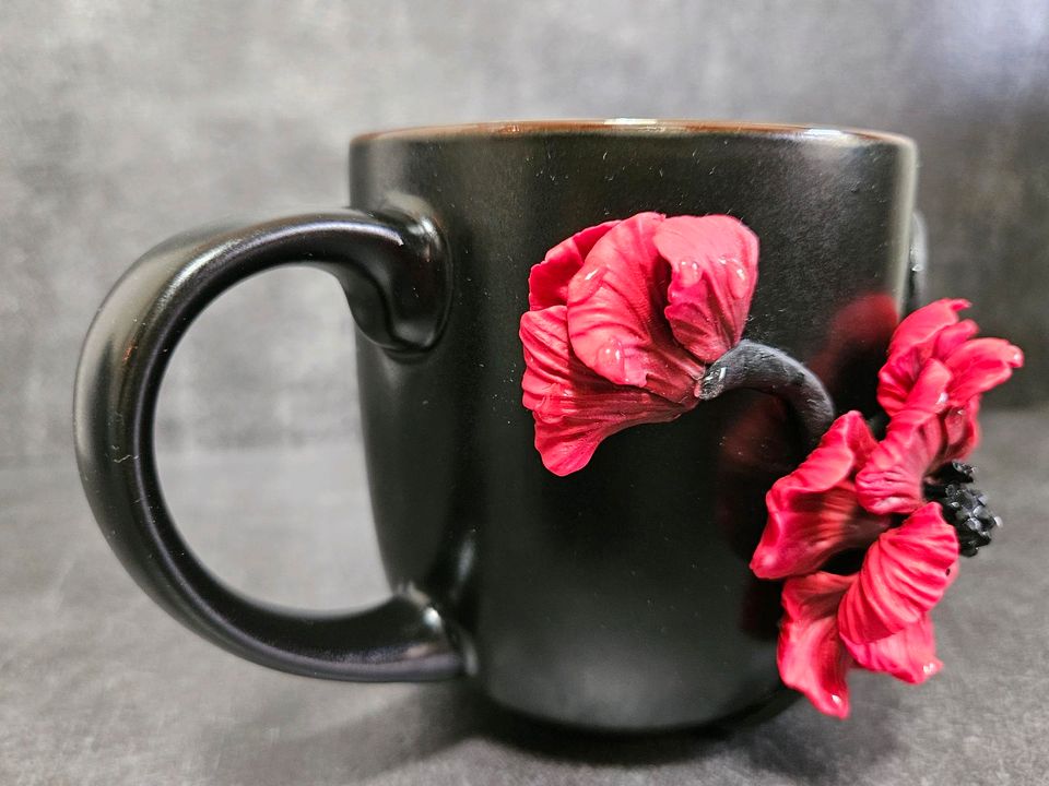 Becher, Tasse für Tee oder Kaffee, 3D Design, Keramik, Groß in Hannover