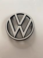 Orginal VW Emblem mit weißer Oberfläche bj 86 Niedersachsen - Salzgitter Vorschau