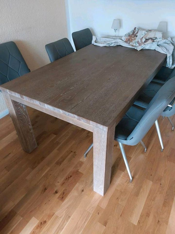 Esszimmer Tisch echt Holz Eiche in Delmenhorst