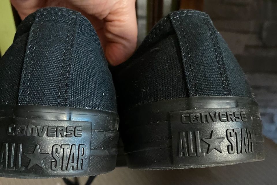 Convers All Star Chucks Schwarz Größe 42 NEU in Pfaffen-Schwabenheim