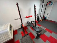 Home-Gym / Fitnessstudio Ausstattung / Hantelbank / Gewichte Bayern - Neuburg am Inn Vorschau