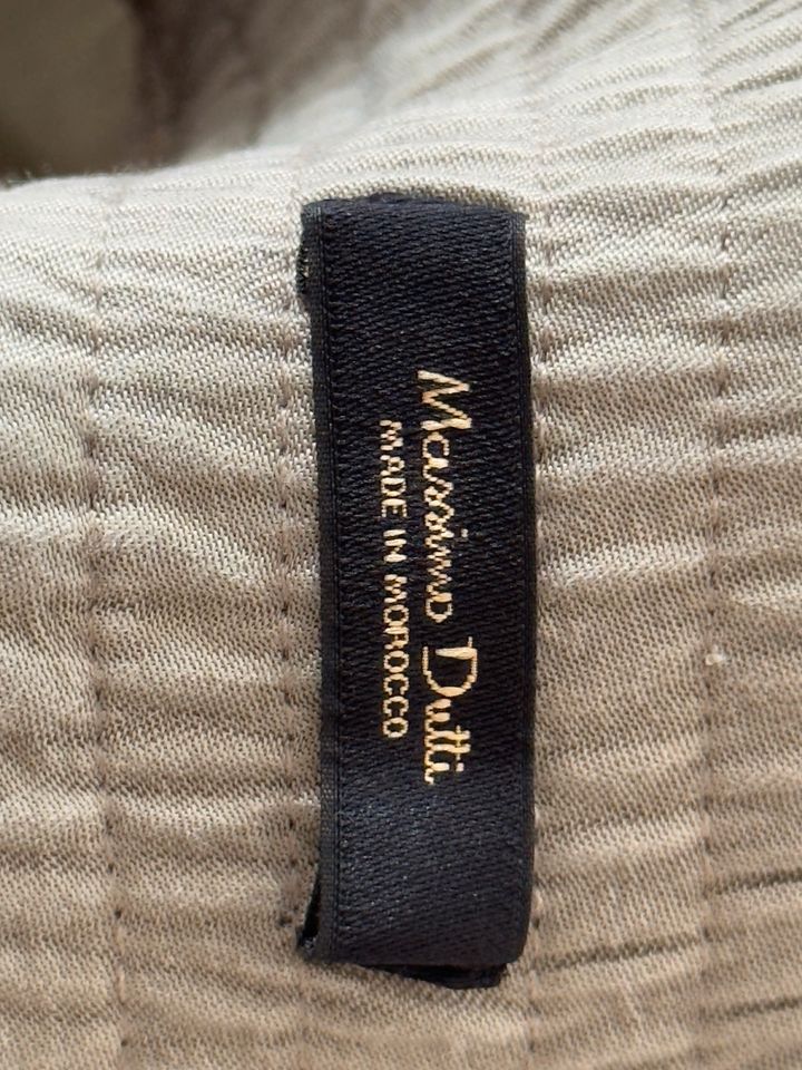 Massimo Dutti Hose in Köngen