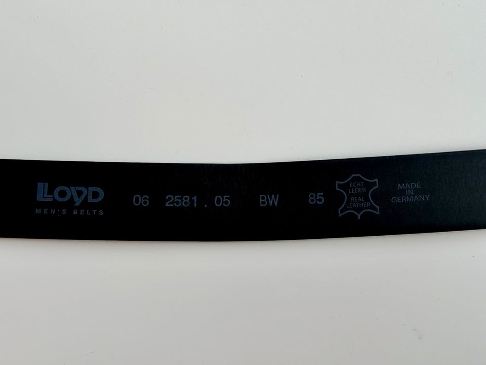 Lloyd Ledergürtel schwarz - silberne Schließe Gr.85 Gürtel Leder in Renningen
