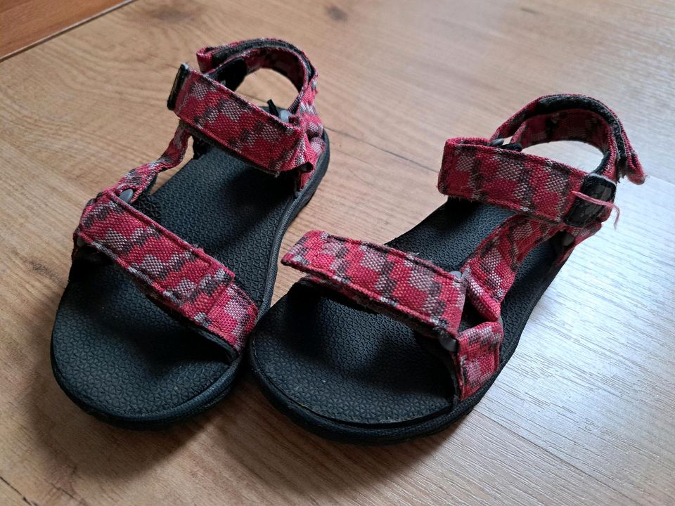 Sandalen für Mädchen Jack Wolfskin 28 in Uelsen