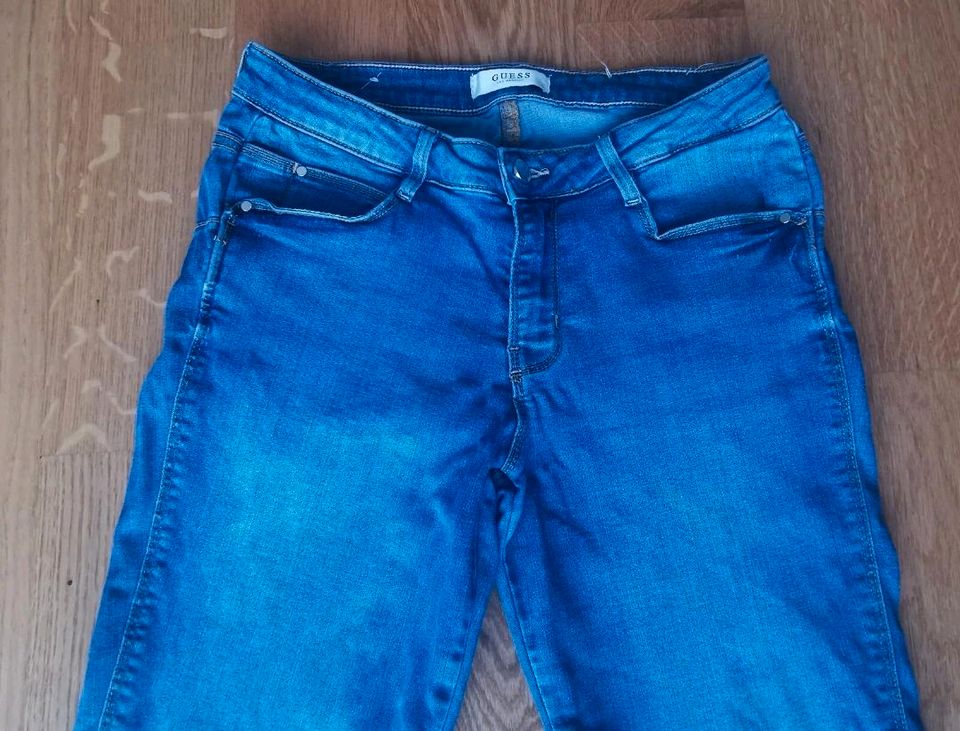 Jeans guess 29 blau wie neu in Hamburg