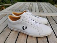 Fred Perry Sneakers weiß 46 hochwertig Leder gebraucht Bayern - Kempten Vorschau