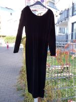 Pflegeleichtes schwarzes langes Abendkleid in 44 Hessen - Kriftel Vorschau