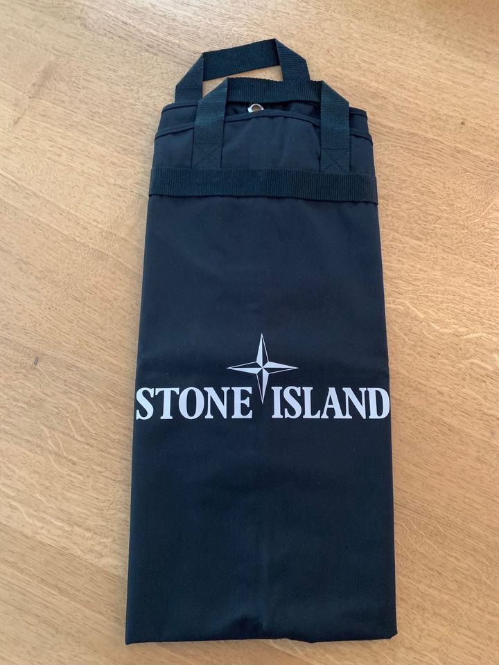 STONE ISLAND Kleidersack Original schwarz, großer Schriftzug NEU in Nürnberg (Mittelfr)