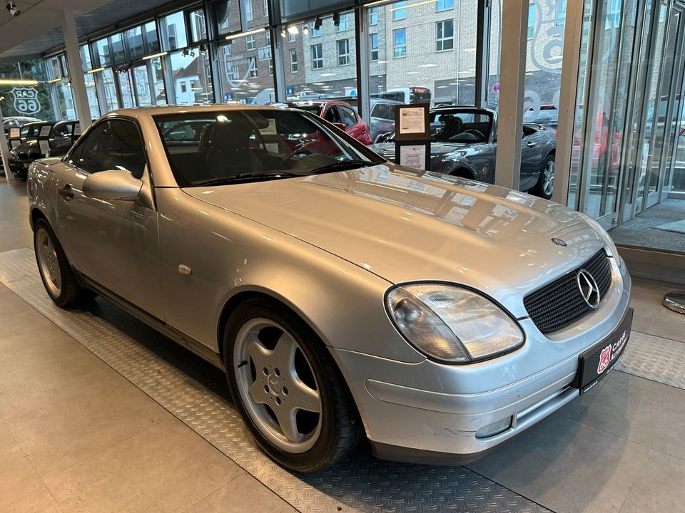 Mercedes-Benz SLK 200 / LEDER / ALU in Hamburg