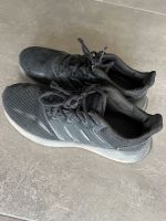 Adidas Turnschuhe schwarz , 38 2/3 Niedersachsen - Garbsen Vorschau