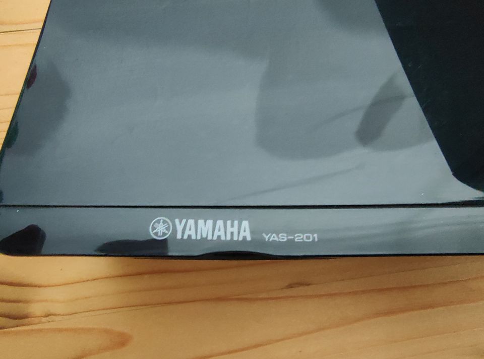 Yamaha YAS-201 Soundbar und NS-WSW40 Bassbox in Leichlingen