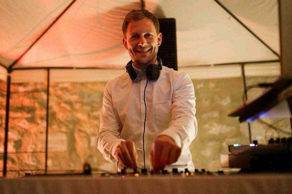 DJ / DJ's für Hochzeit / Geburtstag / Party / Event in München