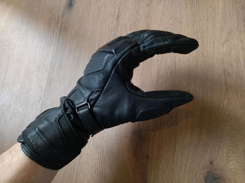 Macna Trivor Motorrad Handschuhe lang (L) (fast neu) in Rahden