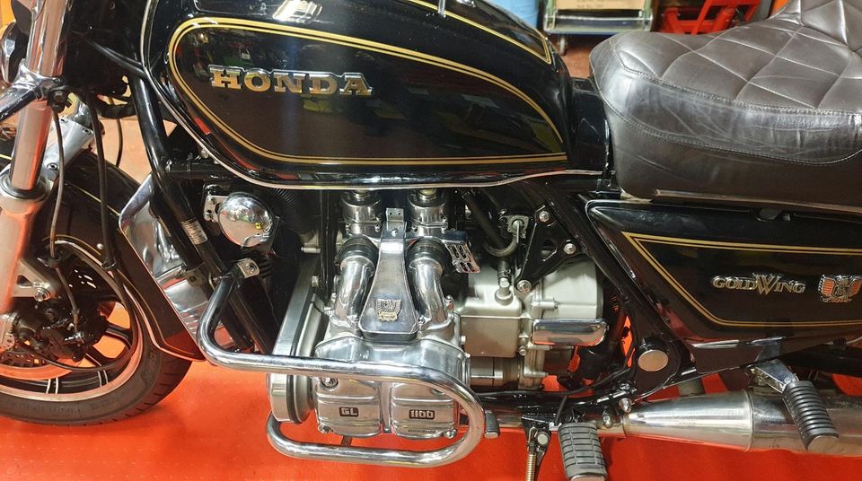 Honda Goldwing GL 1100 Umbau auf  nacked Aspencade neuer Motor in Mainaschaff