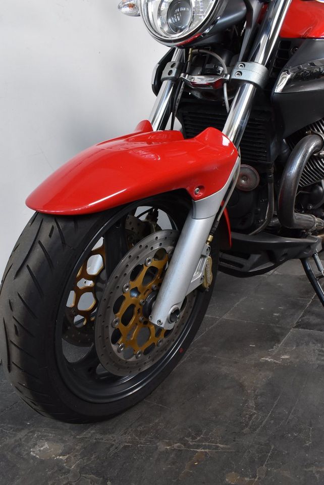 Moto Guzzi Breva 1100 Rosso mit einem Jahr Garantie in Laer