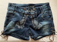 Kurze Jeanshose mit Trachtendetails Sachsen-Anhalt - Osterburg Vorschau