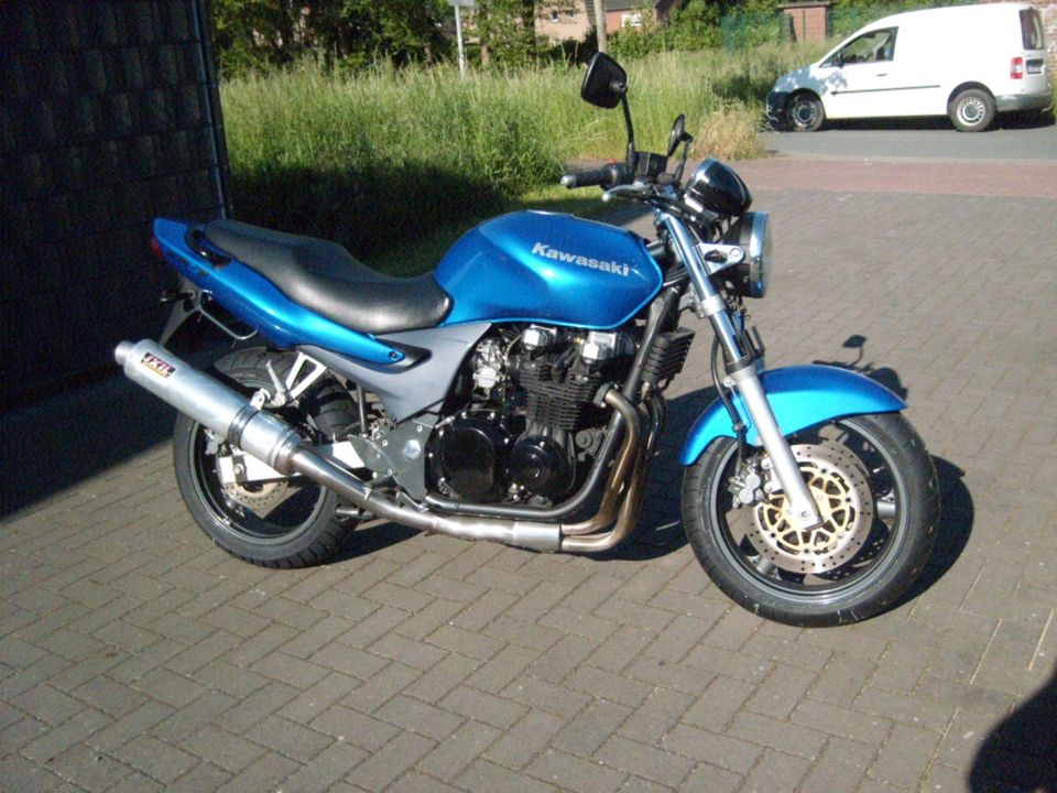 Kawasaki ZR7 Inspektion/Reifen/Tüv/Neu in Rheurdt