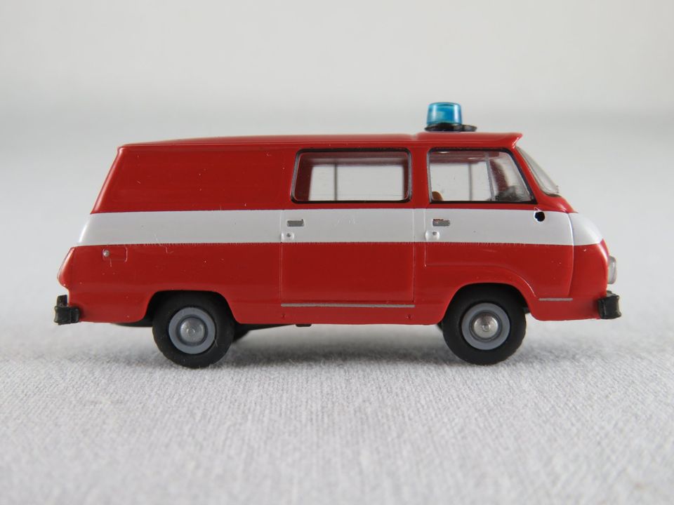 Brekina 30812 Skoda 1203 Halbbus (1969) "Feuerwehr (ČSSR)" 1:87 in Bad Abbach