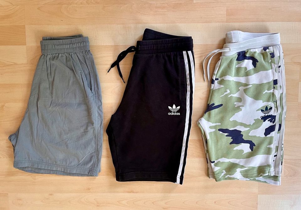 2 x Adidas - schwarz & Camo & 1 x  Zara - grau Shorts -Gr 164 in Heidelberg