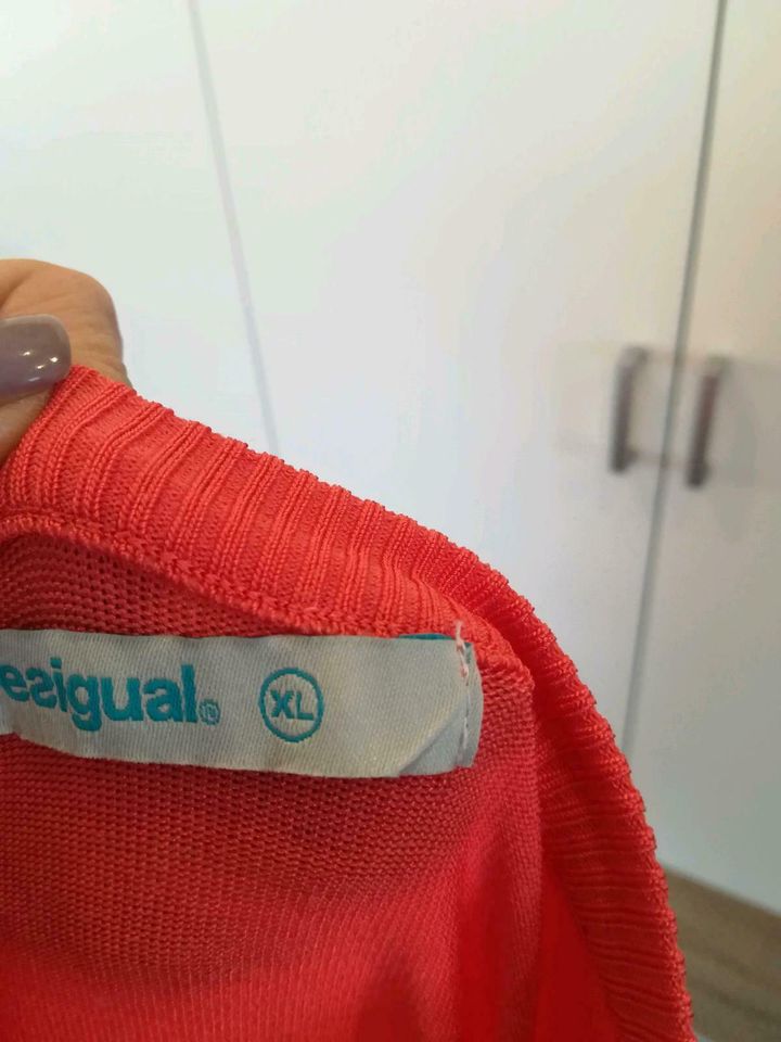 Desigual Damen Pullover Gr.XL in Siegburg