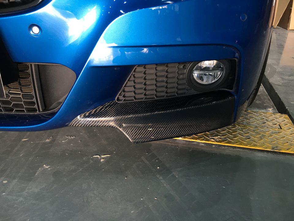 Frontlippe Frontspoiler Flaps für BMW 3er F30 mit M Paket CARBON in Bayern  - Weißensberg, Tuning & Styling Anzeigen