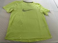 4x NIKE Dri-Fit Shirt Herren Shirts Gr. L  XL neon schwarz blau München - Trudering-Riem Vorschau