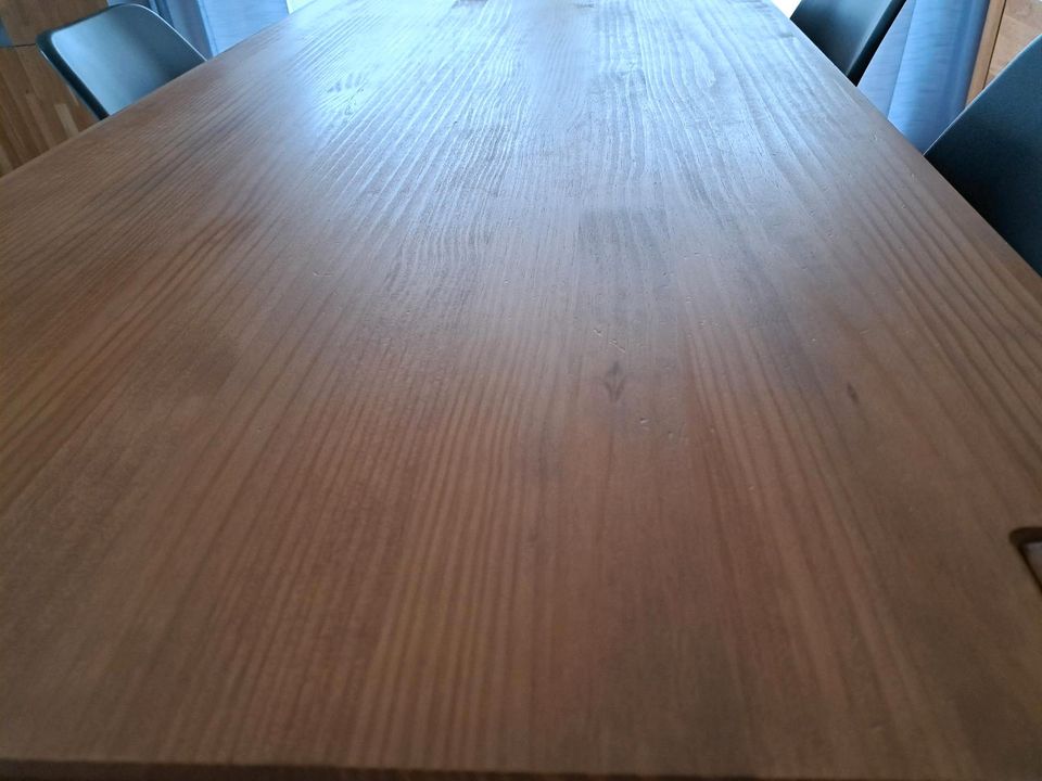 Holz Tisch mit 6 Stuhle in Mehring