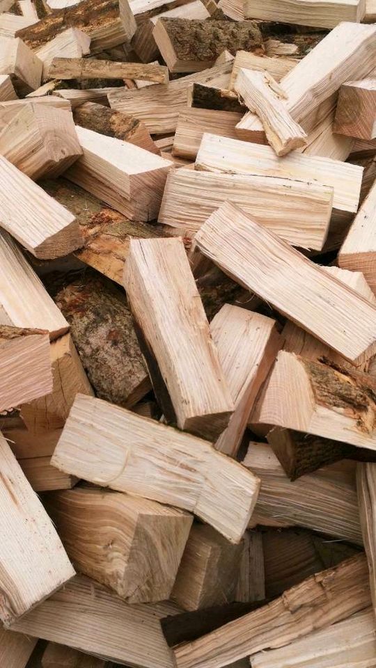 TOPANGEBOT 10 SRM Buche Eiche Esche Brennholz inklusive Lieferung Kaminholz Ofenholz Feuerholz in Essen