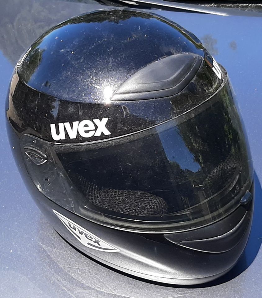 Helm Motorrad, Motorradhelm von Uvex in Altdorf