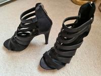 Amisu Absatzschuhe Größe 38 Damen schwarz Riemchen schick Thüringen - Altenburg Vorschau