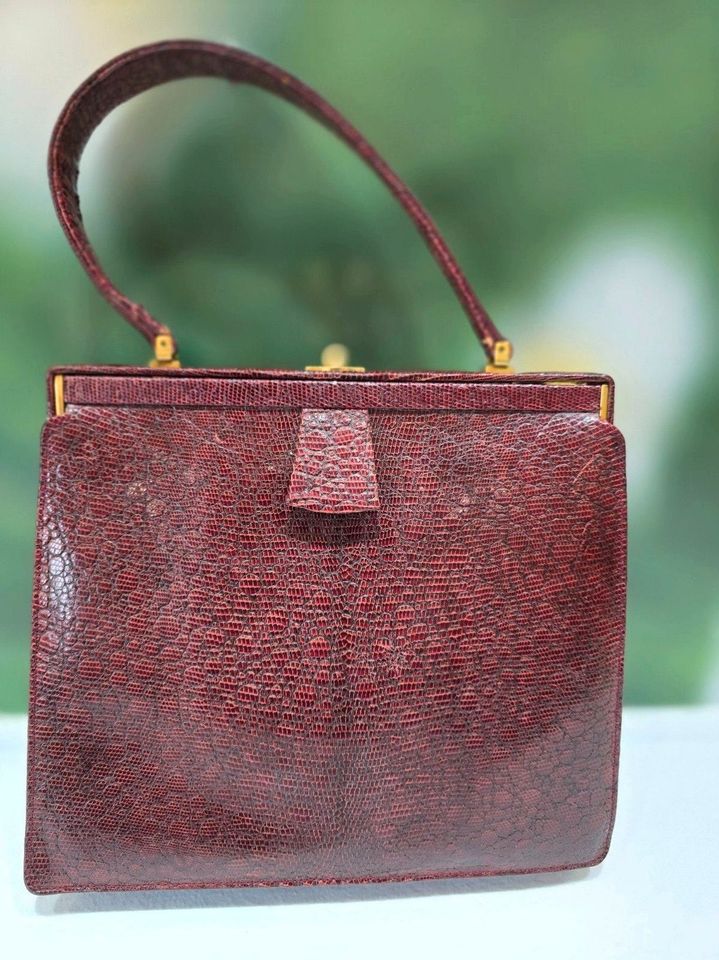 Handtasche aus Nachlass 70er Jahre bordeauxrot Oma Tasche in Jade