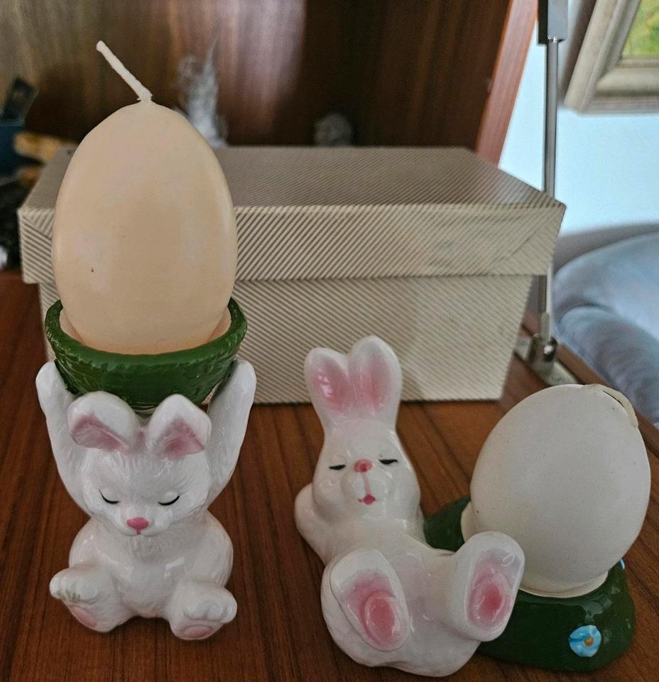 2 Vintage Osterhase trägt Osterei Kerze, Eierbecher, Porzellan in Bremen