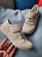 Primigi Halbschuhe Gr. 31 sand beige Herzen Silber Glitzer neu Baden-Württemberg - Mannheim Vorschau