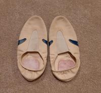 IWA Turnschläppchen Kunstturnschuh Bayern - Gilching Vorschau