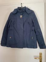 Tommy Hilfiger Jacke Übergangsjacke Regenjacke Größe S Dresden - Leubnitz-Neuostra Vorschau
