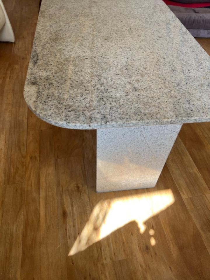 Couchtisch / Wohnzimmertisch Stein Sonderanfertigung Höhe 61cm in Durmersheim