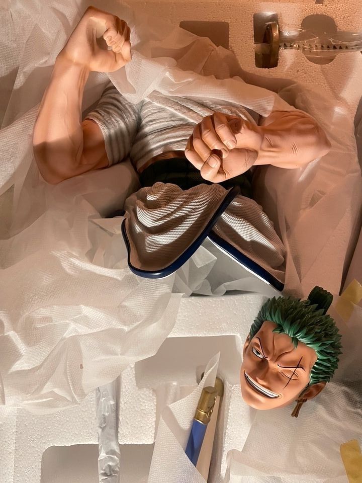 Riesige Roronoa Zoro Resin Statue/ Figur One Piece in Kerpen