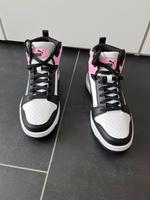 Puma Schuhe Sneaker Sportschuhe Größe 37,5 Neu Niedersachsen - Uetze Vorschau