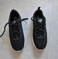 Schuhe Puma 38 Turnschuhe Sneaker neu und getragen schwarz Hessen - Bad Homburg Vorschau