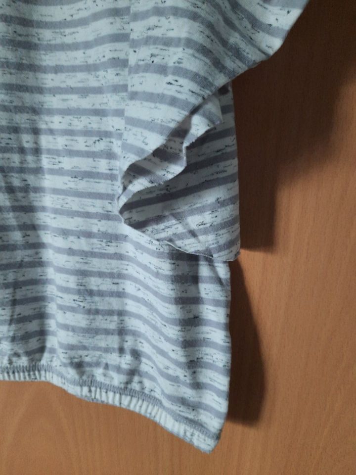 Mädchen, Blusen / T-Shirt mit Fledermausärmeln, Größe 140 Neu in Nieheim